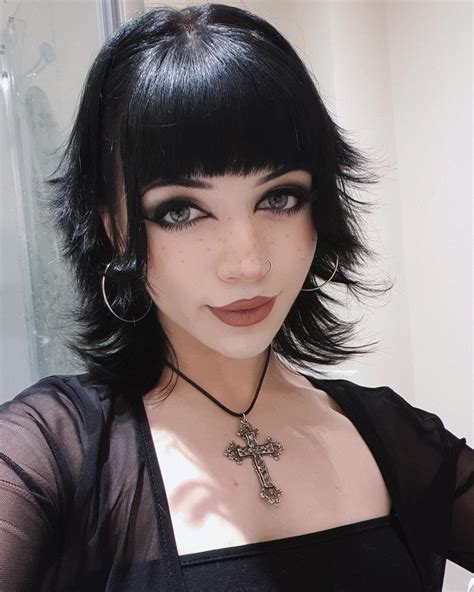 short gothic hair|cute goth hairstyles.